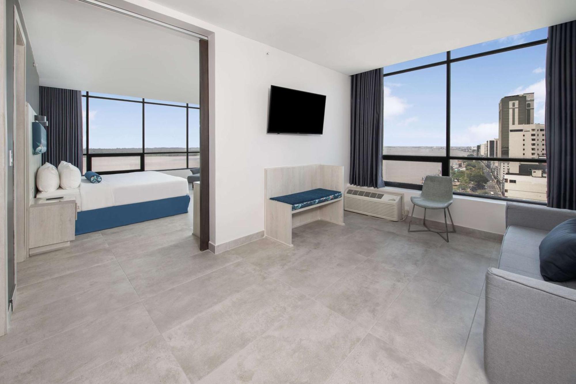 Doubletree By Hilton Guayaquil Otel Dış mekan fotoğraf