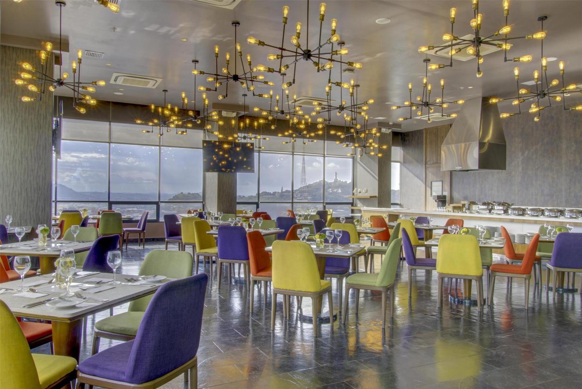 Doubletree By Hilton Guayaquil Otel Dış mekan fotoğraf