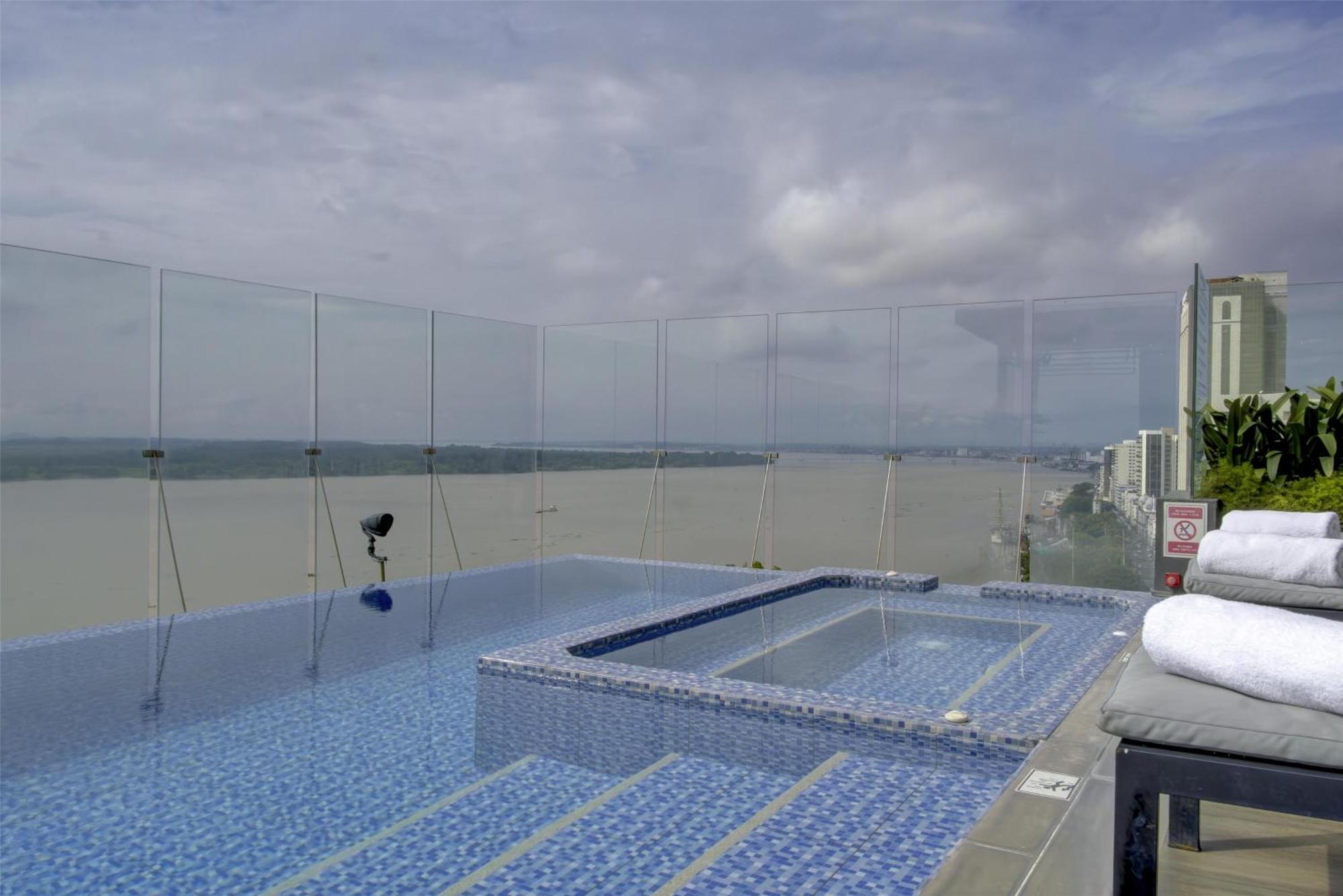 Doubletree By Hilton Guayaquil Otel Dış mekan fotoğraf