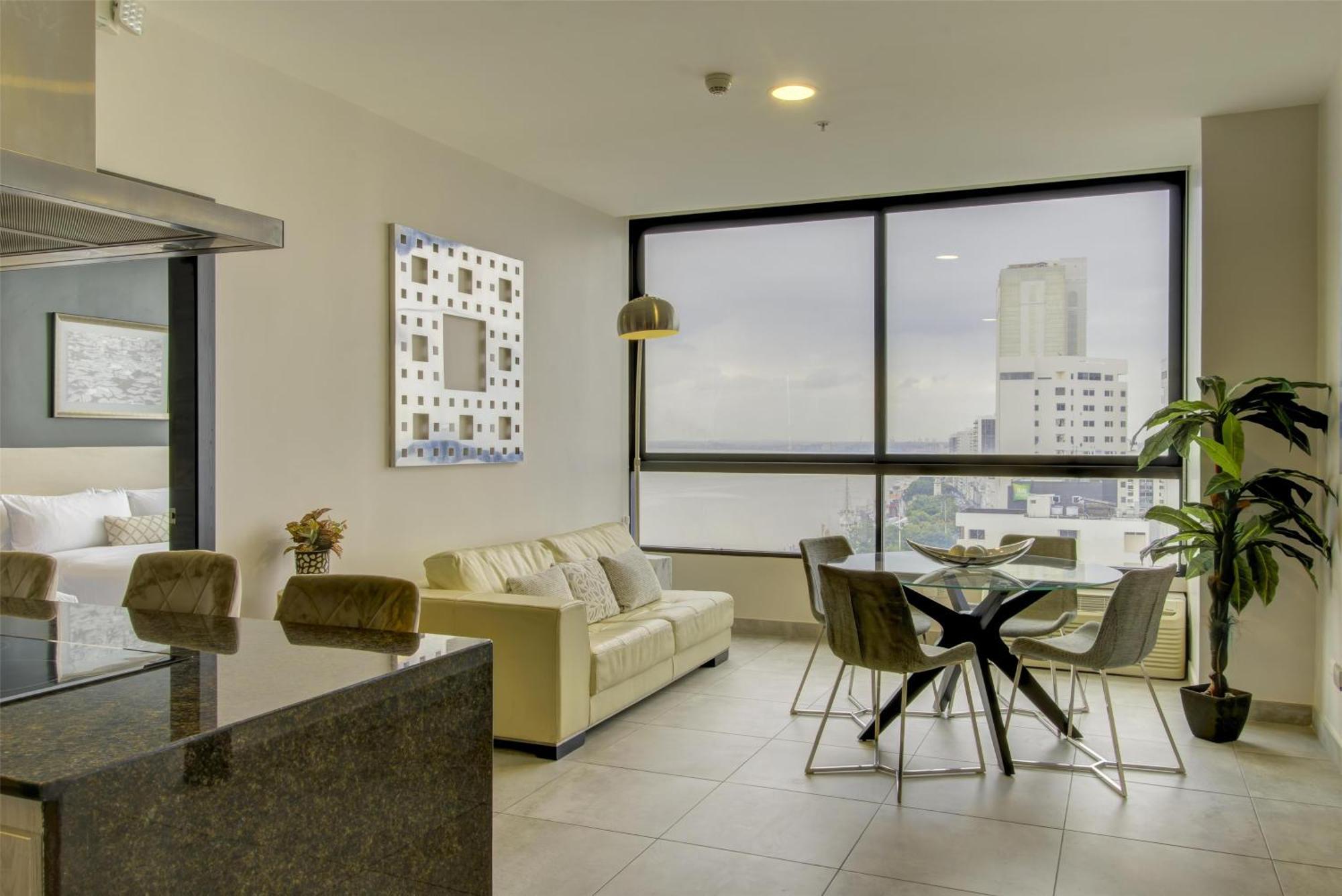 Doubletree By Hilton Guayaquil Otel Dış mekan fotoğraf
